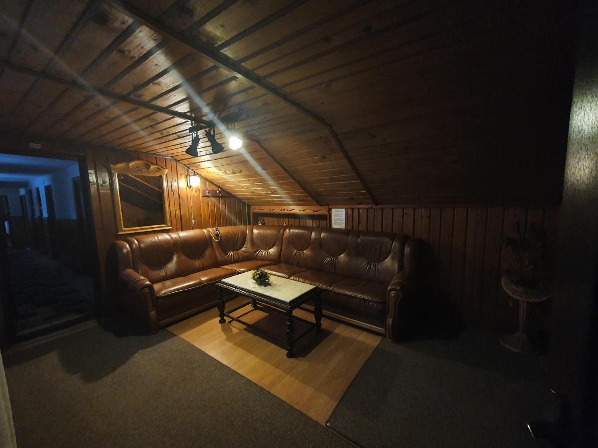 Complex Turistic Caprioara Hotel Nagybánya Kültér fotó