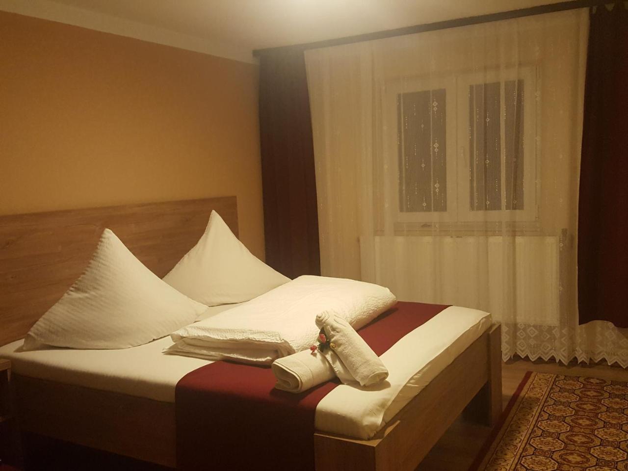 Complex Turistic Caprioara Hotel Nagybánya Kültér fotó