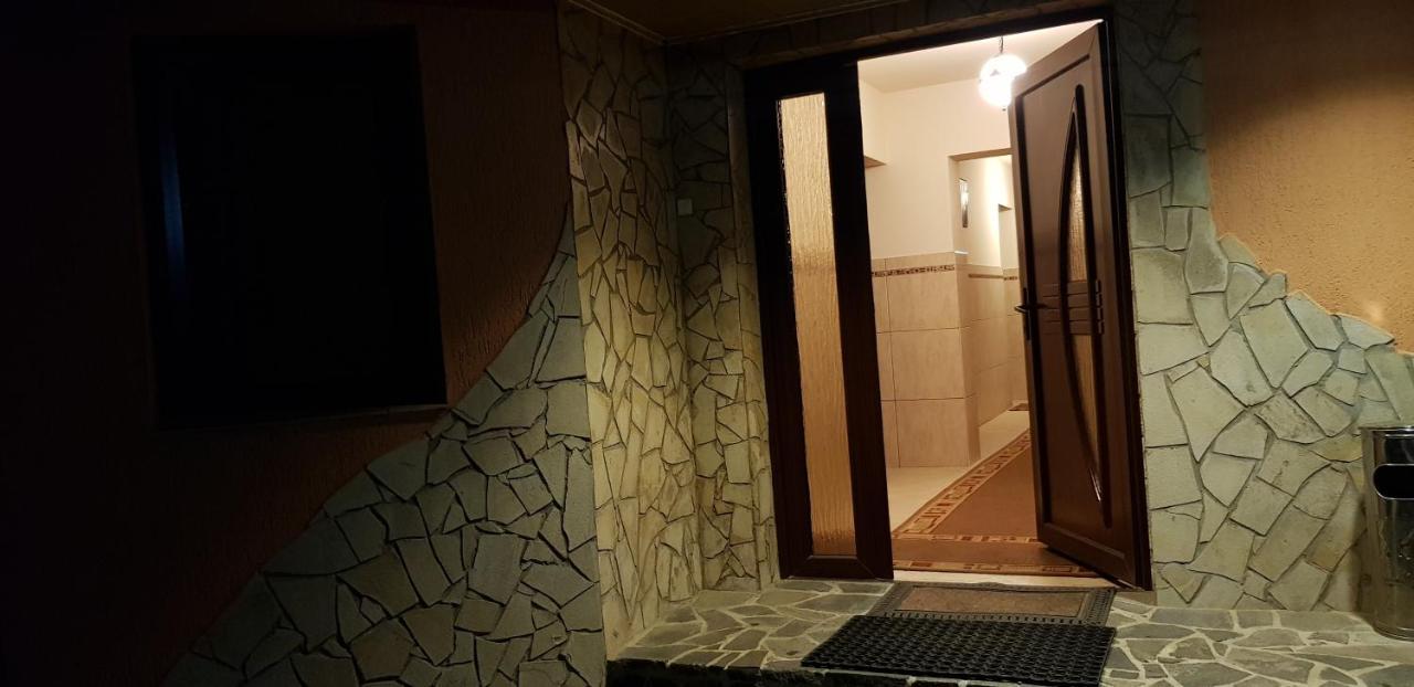 Complex Turistic Caprioara Hotel Nagybánya Kültér fotó